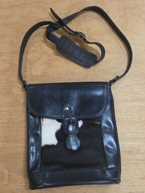 Vintage Le Voar leather animal hair crossbody